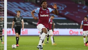 Estreia de sonho: o golo que deixa avançado do West Ham nas nuvens