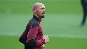 Ibrahimovic rapou o cabelo? A imagem que está a intrigar as redes sociais