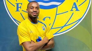 Arouca cede Fred Takyi ao Pedras Rubras