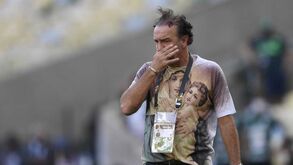Todos falam desta t-shirt de Cuca na final da Libertadores