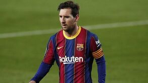 Messi vai processar jornal El Mundo por divulgar contrato com o Barcelona