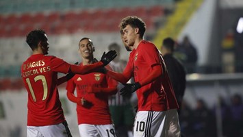 Benfica ultrapassou Gil Vicente pela esquerda, Crónica de jogo