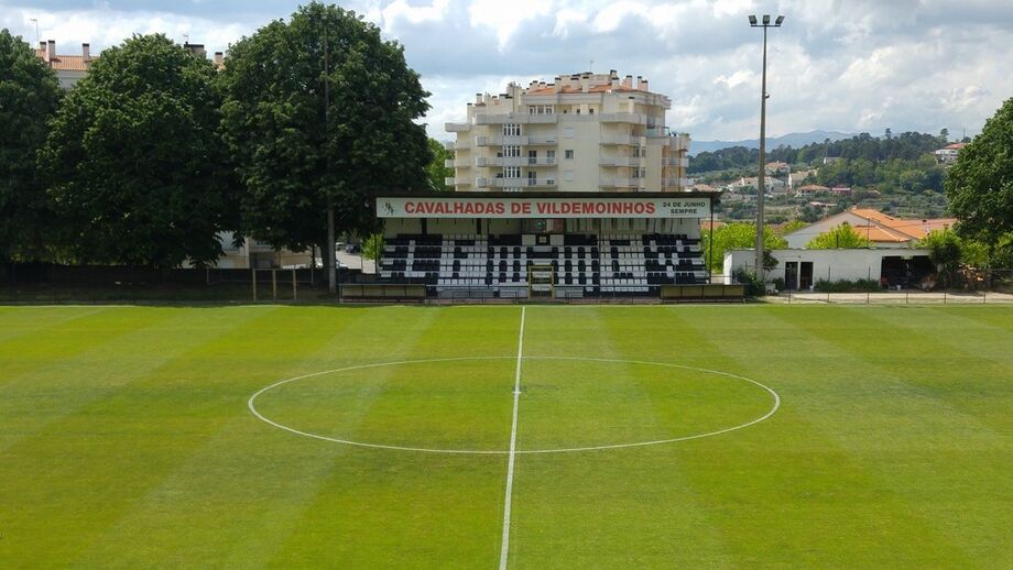 Covid-19 no Lusitano de Vildemoinhos leva ao adiamento de jogo com o Vila Cortez
