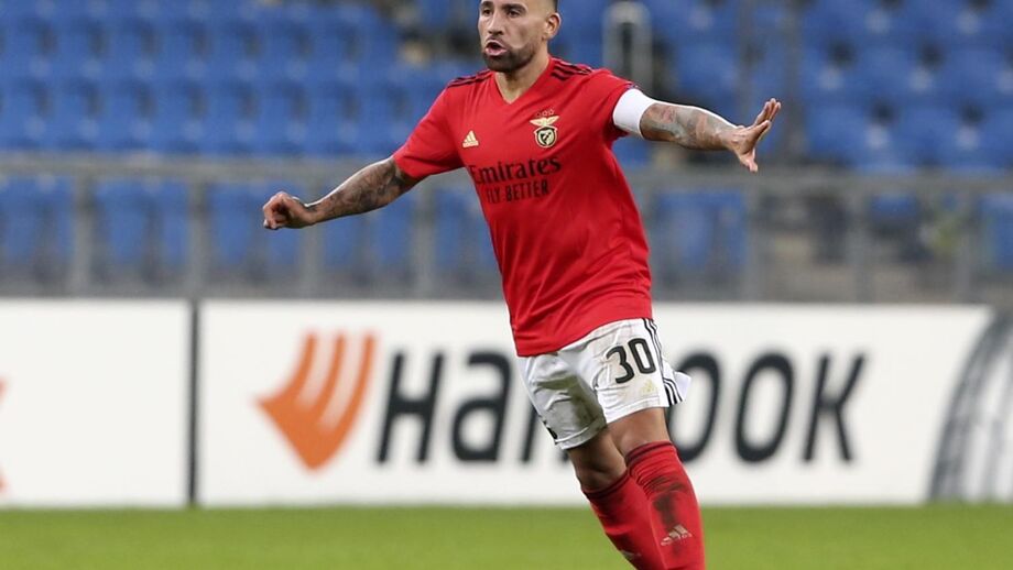 Mais dois jogadores do Benfica infetados com Covid-19