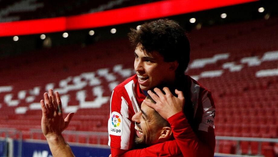 A crónica do Atlético Madrid-Valencia, 3-1: Félix até ofereceu presente a Suárez