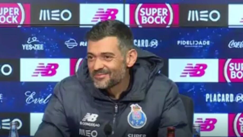 Pergunta de Record sobre Nakajima deixou técnico do FC Porto evasivo