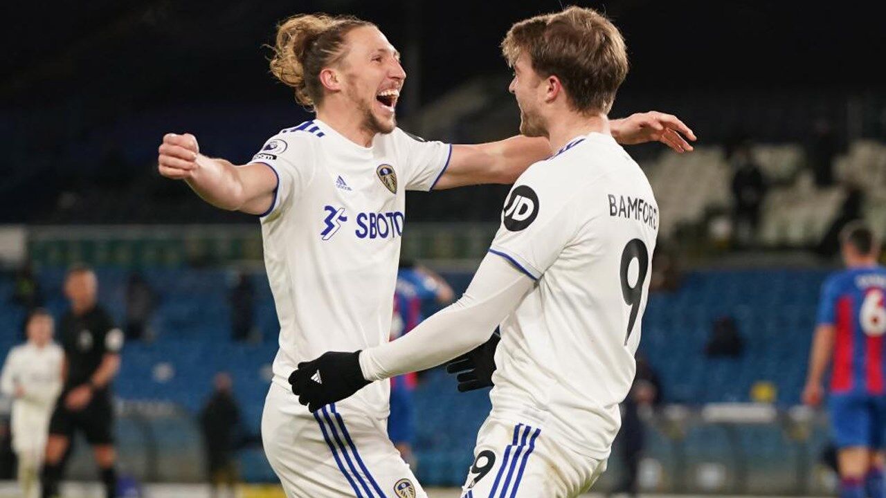 Tottenham vence Crystal Palace e segue líder da Premier League