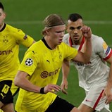 Borussia Dortmund ganha em Sevilha e sai em vantagem para a 2.ª mão dos 'oitavos'