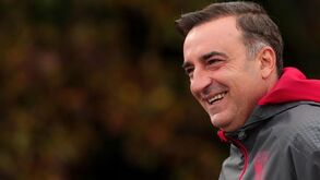 Carlos Carvalhal leva jovem Hernâni para Roma e deixa Raul Silva de fora