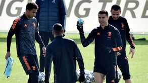 Kulusevski: «Ninguém me pode tirar a satisfação de treinar todos os dias com o Ronaldo»