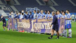 A homenagem a Alfredo Quintana no FC Porto-Sporting