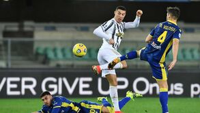 Cristiano Ronaldo marca mas a Juventus escorrega em Verona