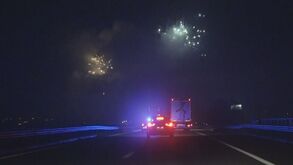 Adeptos do Sporting surpreendem equipa com fogo de artifício na autoestrada