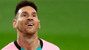 Barcelona vai dar mais 39 milhões de euros a Messi em julho... mesmo já ele não estando lá