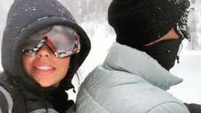 Georgina à pendura de Ronaldo: novas imagens de diversão na neve