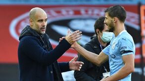 Guardiola diz que Rúben Dias foi “uma das melhores contratações” que fez e até o compara a Van Djik