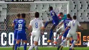 Foi formado no Everton, celebrou efusivamente a vitória do Newcastle e acabou arrasado pelos adeptos