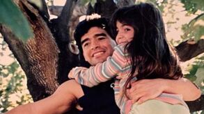Filha de Maradona: «O meu pai foi apontado como filho da p... e o meu apelido era 'maradroga'»