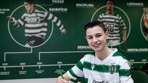 Miguel Almeida assina contrato de formação com o Sporting