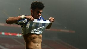 FC Porto vai pedir despenalização de Luis Díaz se o CD avançar com castigo