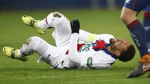 Franceses arrasam Neymar pelas lesões e comparam: «Ronaldo e Messi não fazem festas com grande pompa»