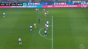 Defesa do FC Porto deu muito espaço e Iván Jaime brilhou para o segundo golo do Famalicão