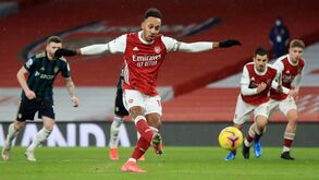 Aubameyang está em dúvida para o jogo com o Benfica