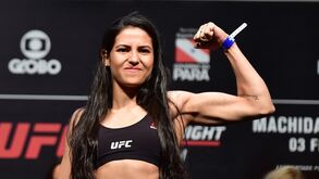 Polyana Viana: «Quero ganhar dinheiro para ajudar a minha família»