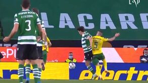 Ex-internacional colombiano apanhado com cocaína em 4 pares de sapatos: polícia mostra tudo 