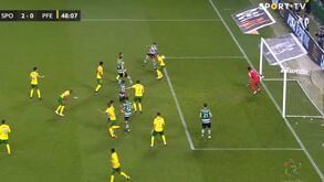 Sporting-P. Ferreira: João Palhinha fez o segundo golo dos leões num remate em vólei