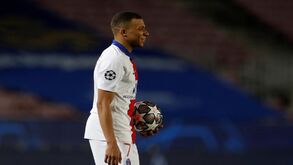 Depois da exibição monstruosa, Mbappé aborda futuro: «Seria estúpido decidir por um jogo»