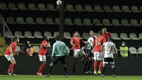 Os casos do Farense-Benfica: especialistas Record analisam lances polémicos