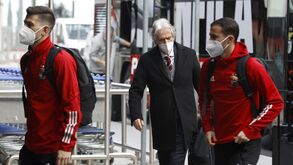 Benfica já está na Grécia: assim foi a chegada a Atenas