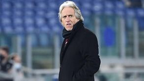 Brasileiros dizem que Atlético Mineiro contactou Jorge Jesus e Marco Silva