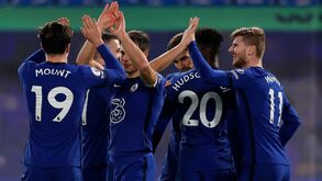 É este o onze de luxo que o Chelsea quer juntar... por 300 milhões de euros