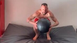 «Zé, o que andas a fazer da tua vida?»: o comentário de Cristiano Ronaldo ao insólito treino de Beto