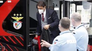 Rui Costa deixou de ser remunerado ao tornar-se vice-presidente do Benfica