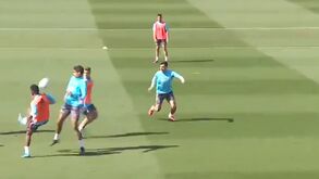 O pormenor de Rodrygo no treino do Real Madrid que se tornou tendência no Twitter