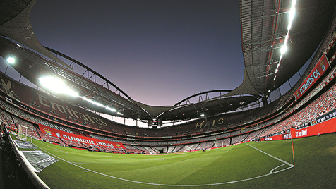 Benfica pode jogar na Grécia para a Liga Europa - Benfica - Jornal Record