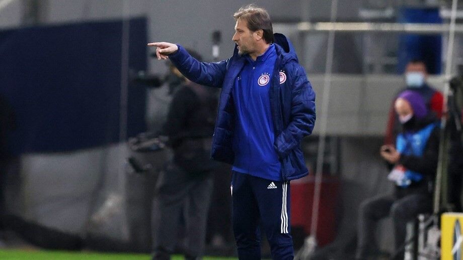 Olympiacos de Pedro Martins no 'quartos' da Taça da Grécia