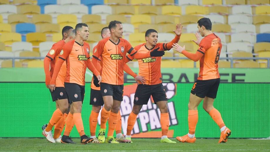 Shakhtar Donetsk de Luís Castro vence e é líder à condição na Ucrânia