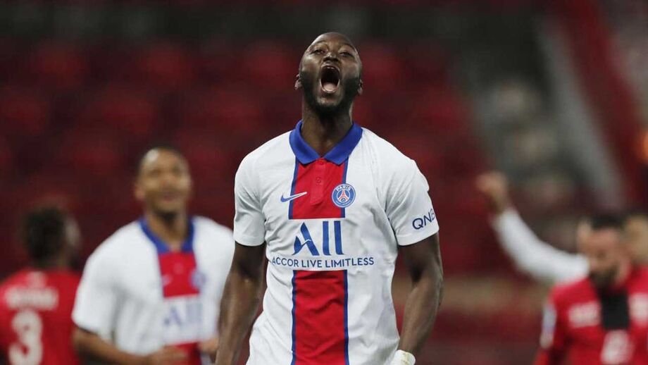 Danilo estreia-se a marcar pelo PSG: médio corre contra o tempo para ganhar lugar no onze