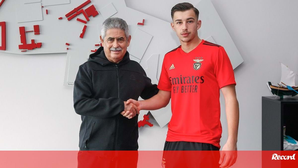 Benfica Renova Com Adrian Bajrami - Benfica - Jornal Record