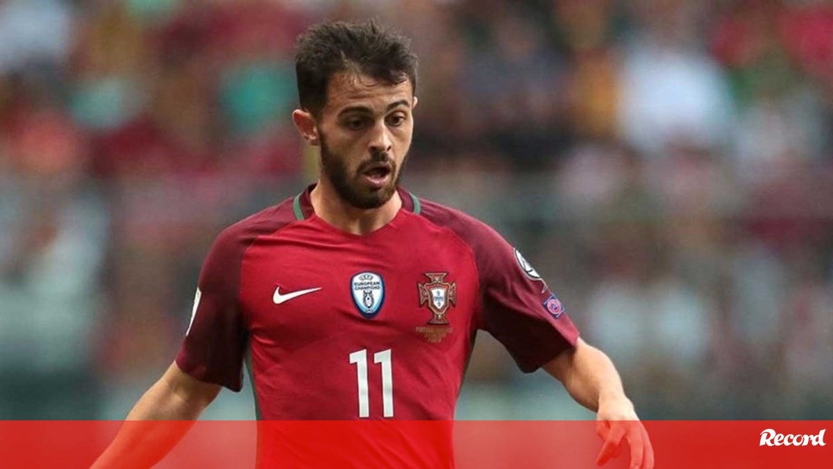 Jogador Nacional De Futebol Portugal E Re Silva Contra Chile
