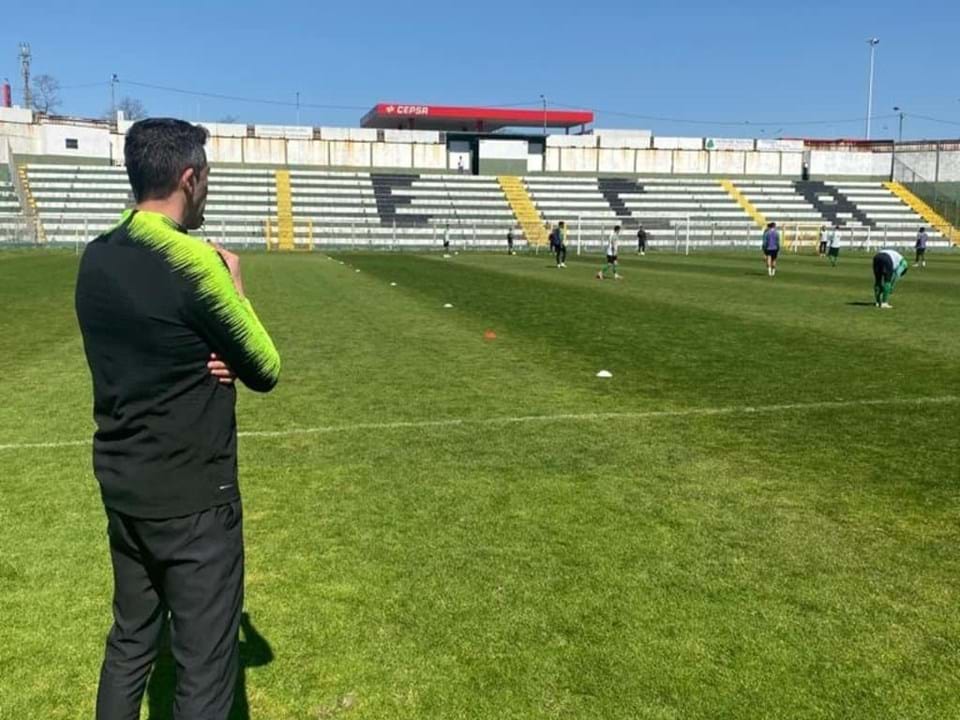 Bruno Lage Regressa Ao Ativo No Treino Do Leça - Fotogalerias - Jornal ...