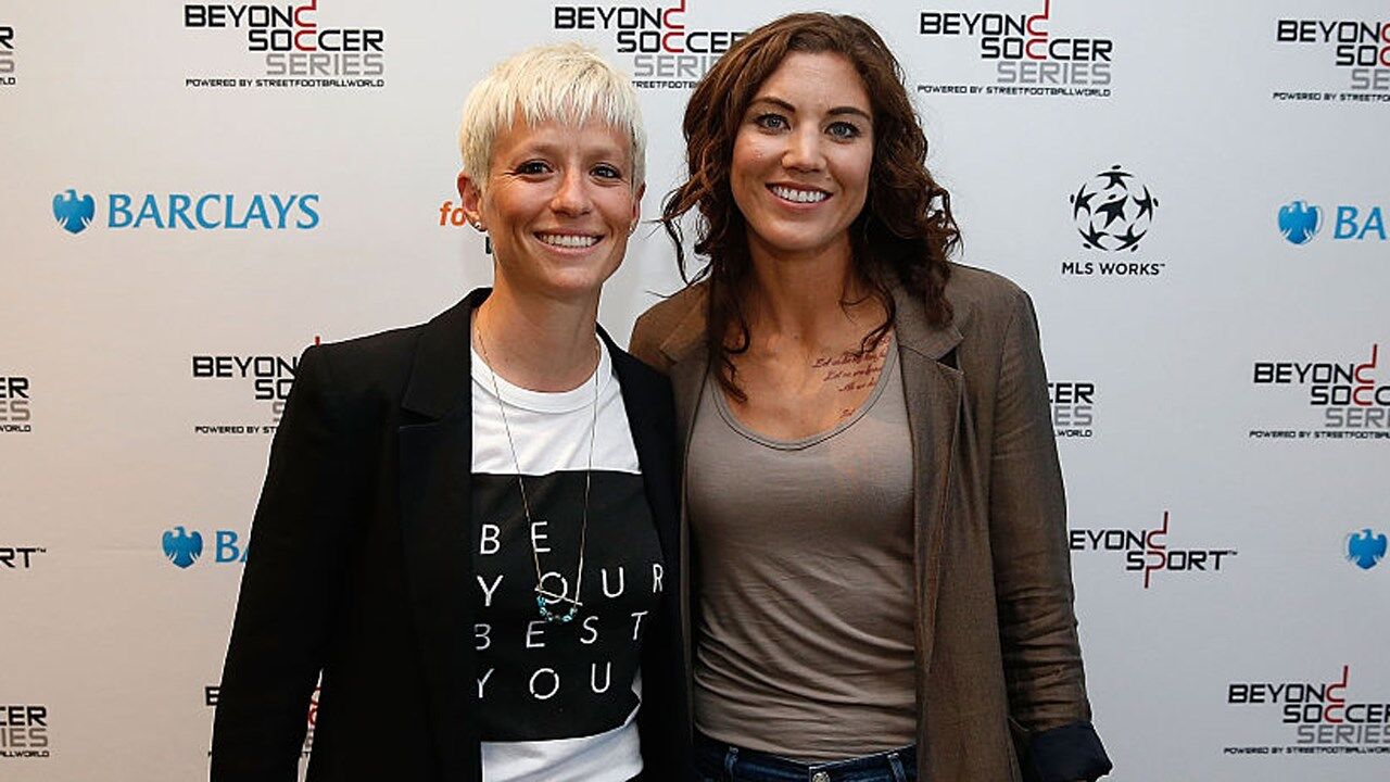 Megan Rapinoe (à esquerda) e Hope Solo 