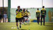 JOÃO PEREIRA. A ideia do lateral, de 37 anos, era fazer meia época antes de pendurar as botas e iniciar a carreira de treinador. No entanto, não está posta de parte a hipótese de jogar mais um ano. A decisão será tomada em maio.
