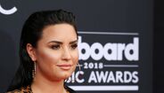 19. Demi Lovato (celebridade) - 455 mil dólares (388 mil euros)