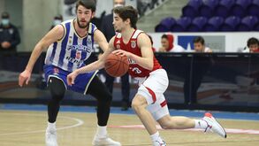 Benfica derrota FC Porto no Dragão Arena