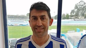 Marco Caneira volta aos relvados aos 42 anos e vai jogar com o filho